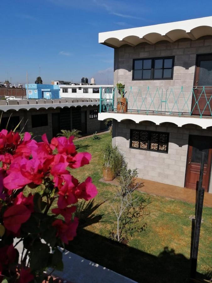Calido Cosmos Hotel Cholula Exterior photo
